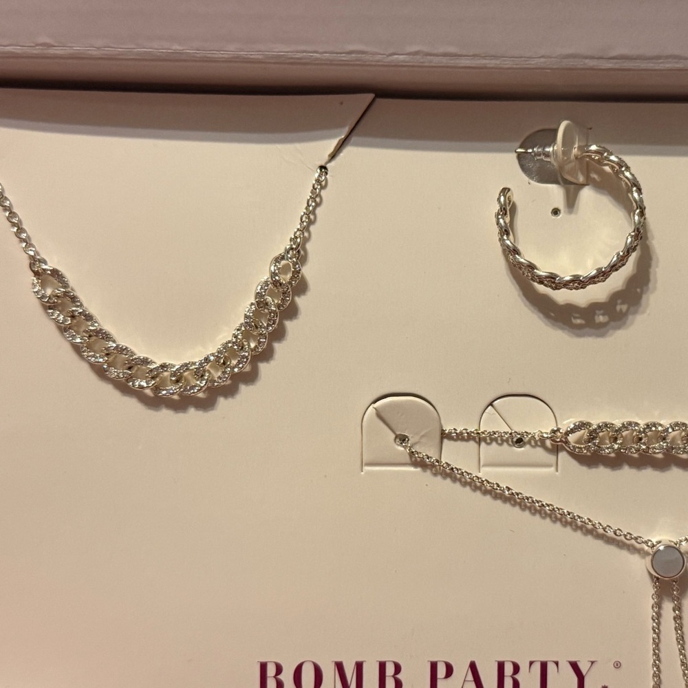 Bomb Party Silver Earrings Set